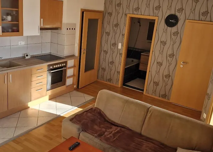 Kagylo Free Parking Apartment *